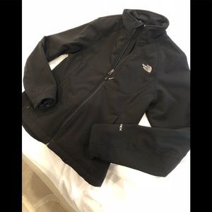 North Face Women’s TNF APEX soft shell jacket